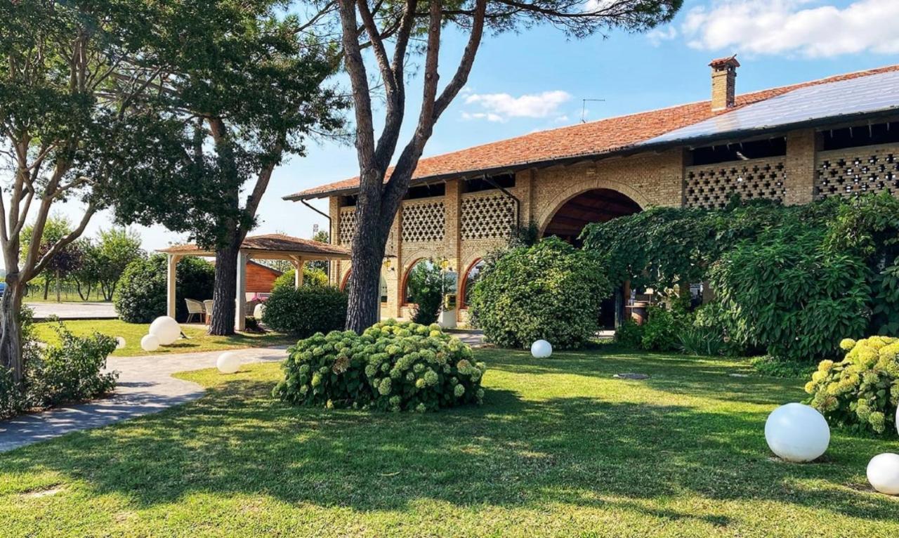 Agriturismo Isola Augusta パラッツォーロ・デッロ・ステッラ エクステリア 写真