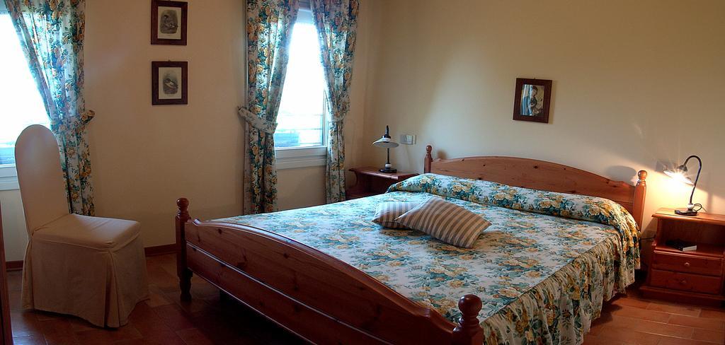 Agriturismo Isola Augusta パラッツォーロ・デッロ・ステッラ 部屋 写真