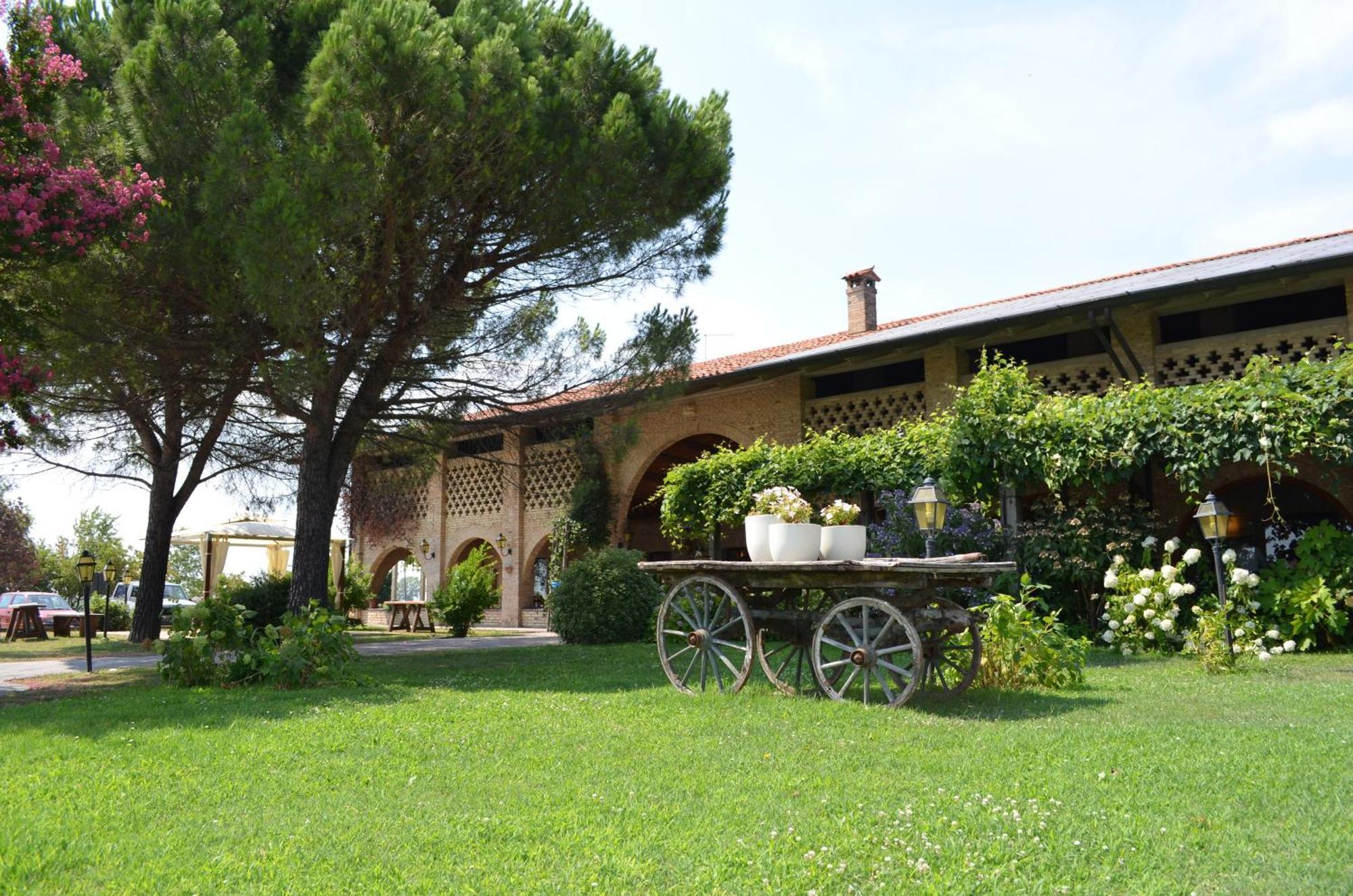 Agriturismo Isola Augusta パラッツォーロ・デッロ・ステッラ エクステリア 写真
