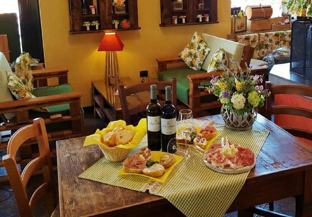 Agriturismo Isola Augusta パラッツォーロ・デッロ・ステッラ エクステリア 写真